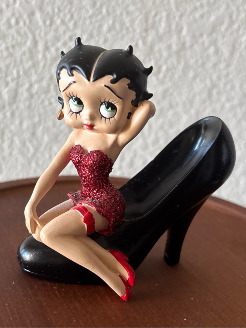 Betty Boop Pose On Black High Heel Stepping Out Westland Giftware #6819 Figurine